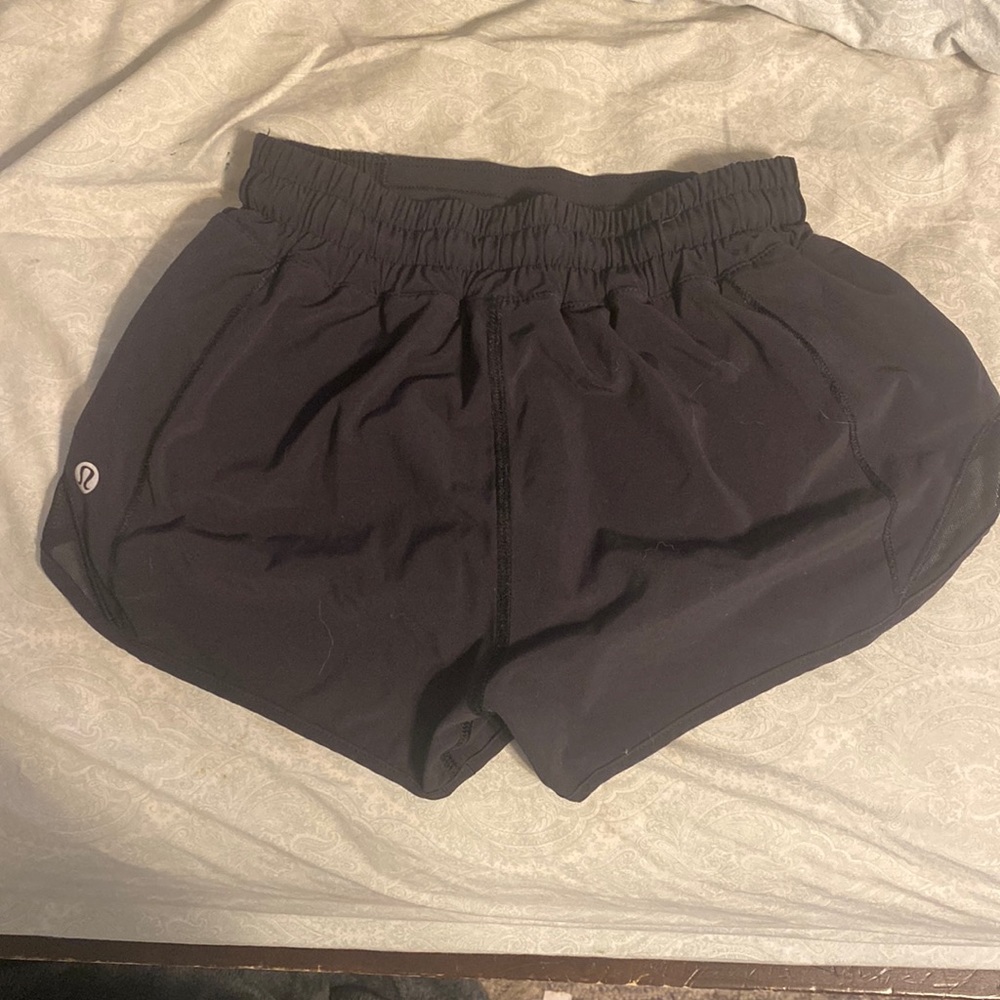 Lululemon Hotty Hot Shorty size 0
